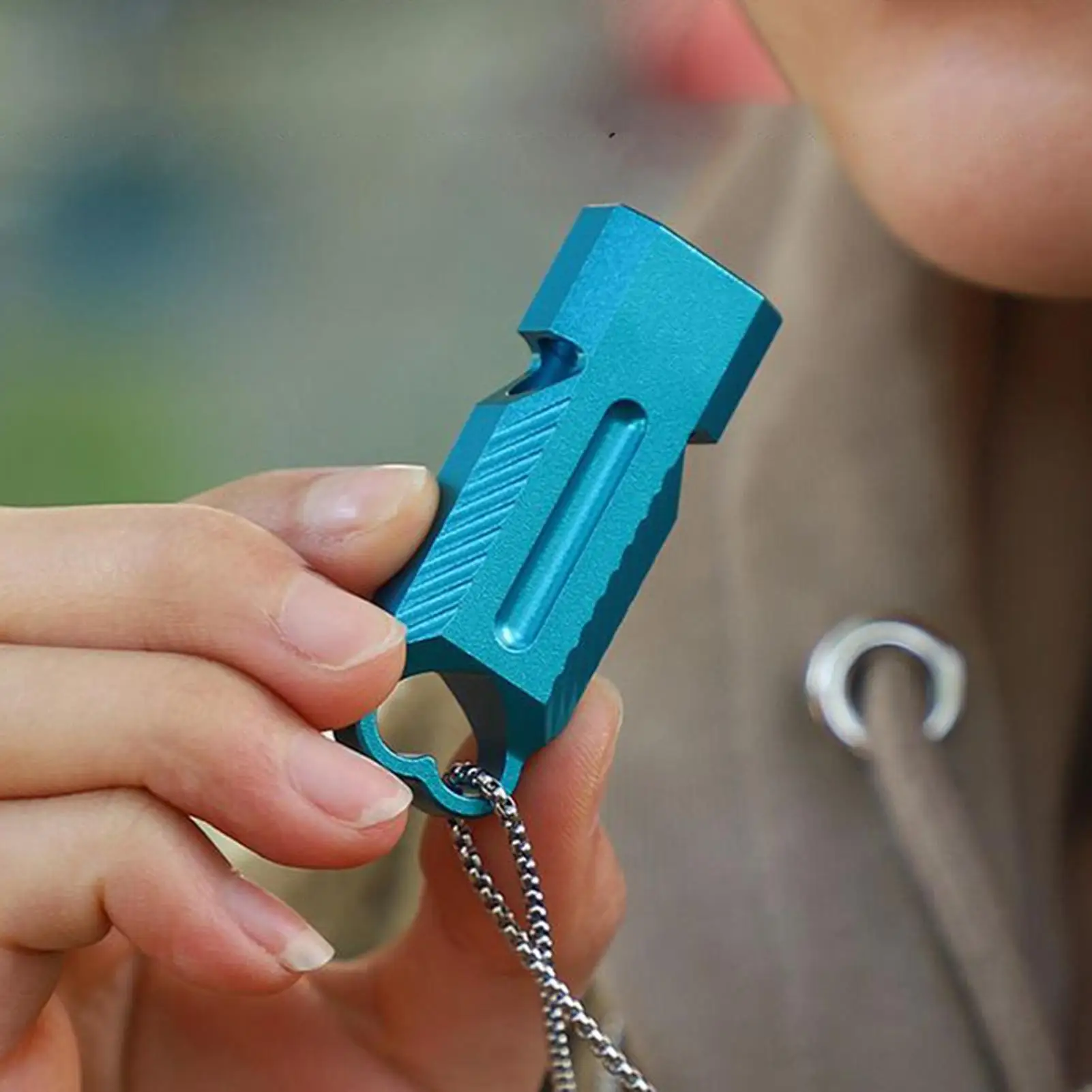 

Storm Proof Double Barrel Whistle Aluminum Rescue Whistle with Penetrating Sound Emergency Gear for Hiking Mountaineering