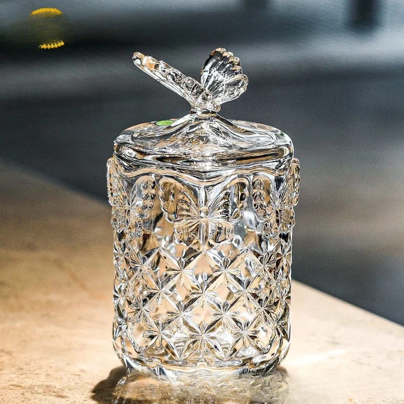 Crystal glass coffee table table, covered sugar jar, candy and dried fruit jar, jewelry box ornament.