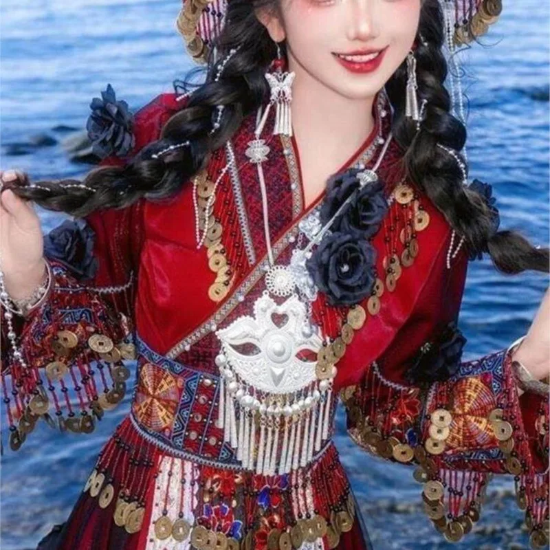 New ethnic costume and apparel set for exotic travel photography performance