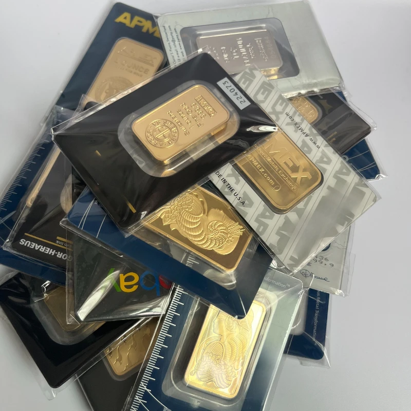 yZ[zقȂdʂ̋̕󂳂ꂽCSbgAbL̒nA񎥐Aj[NȔԍ̋LOCSbgiWpj