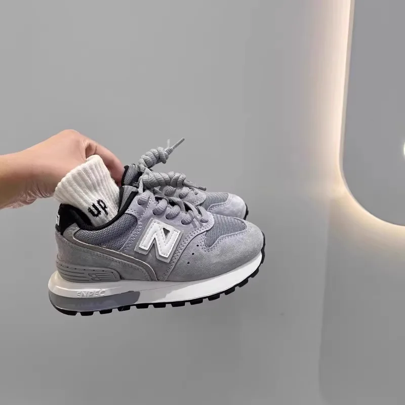 

New Children's Casual Shoes Student Outdoor Sports Shoes Boys and Girls Versatile Dad Shoes Kids Outdoor Non-slip Version Babies