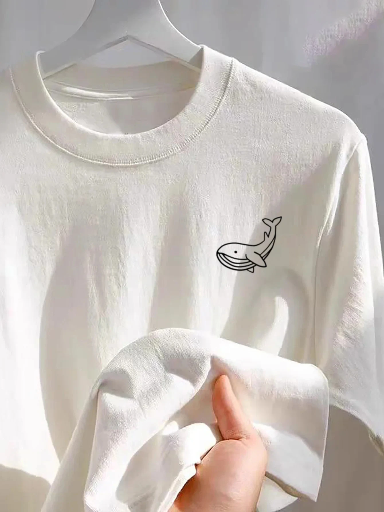 Asian size Whale Pattern Printed Round Neck Short Sleeve T-shirt Top men's Summer Fashionable Casual Sports Shirt men Clothes