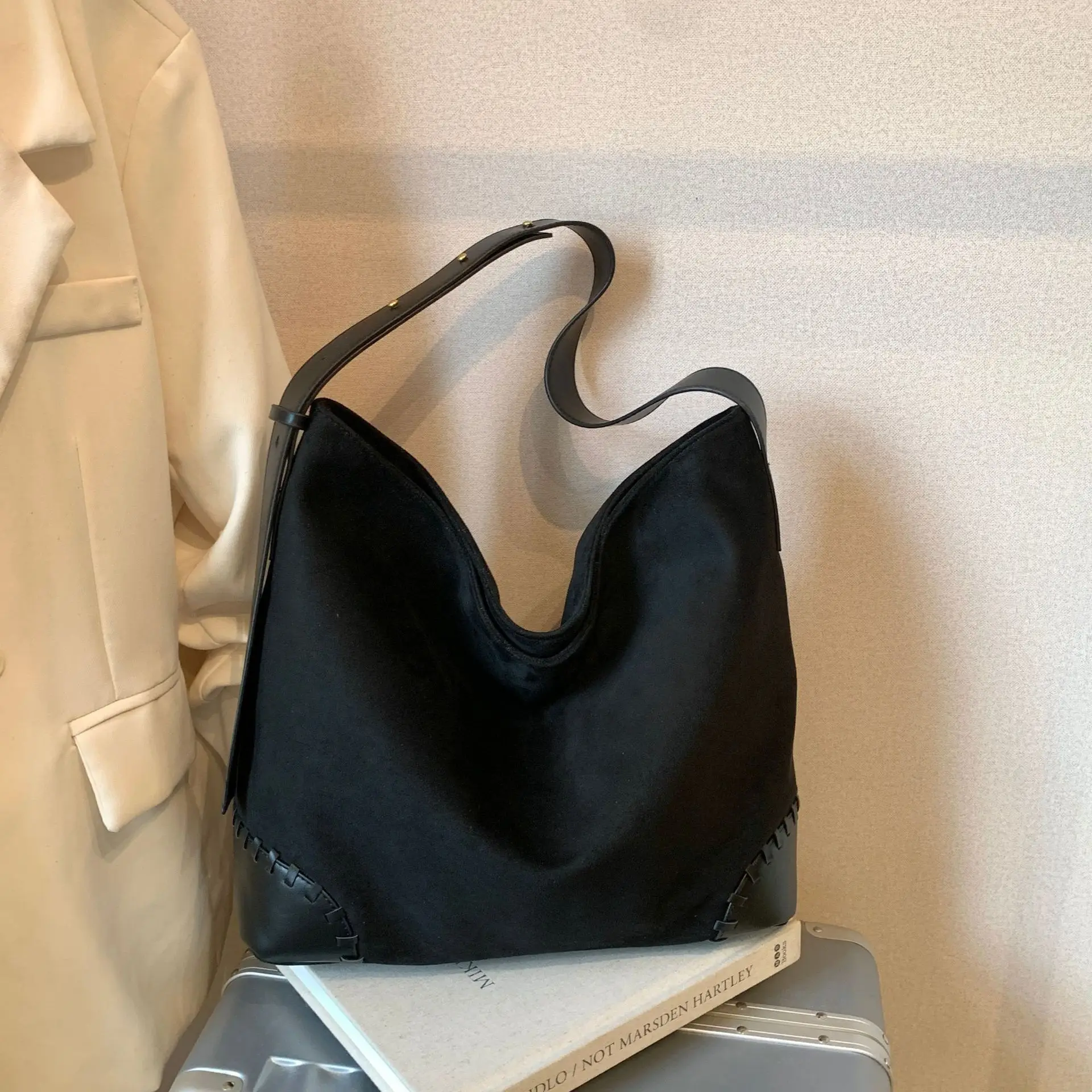 

2025 New Casual Large Tote Bag for Women Genuine Leather Multi-way Shoulder Crossbody Purse Vintage Chic Large Capacity Work Bag