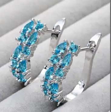 BAOSHINA Ear Buckle Female Korean Temperament Fashion Full of Crystal Zircon Earrings For Women Jewelry Accessories