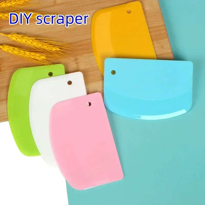 Plastic Scraper Cake Cream Scraper Flour Dough Cutting Knife Intestine Powder Scraper Kitchen DIY Tools Kitchen Baking Tools