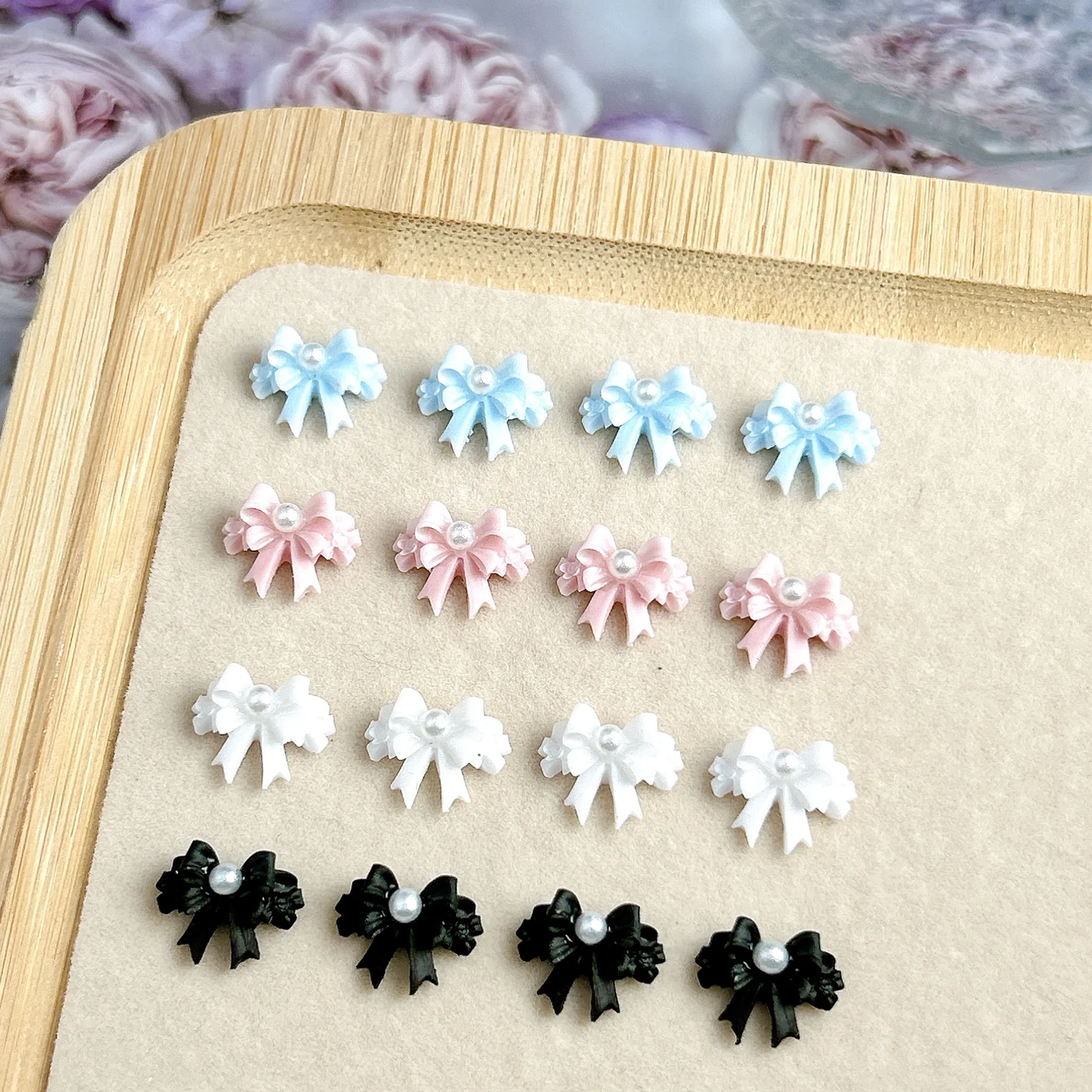 20PCS Minimalista Dolce Nastro Archi Unghie artistiche Decorazioni Colorate Doppio Strato di Perle Archi Resina Unghie Pendenti e Ciondoli Unghie FAI DA TE Ornamenti