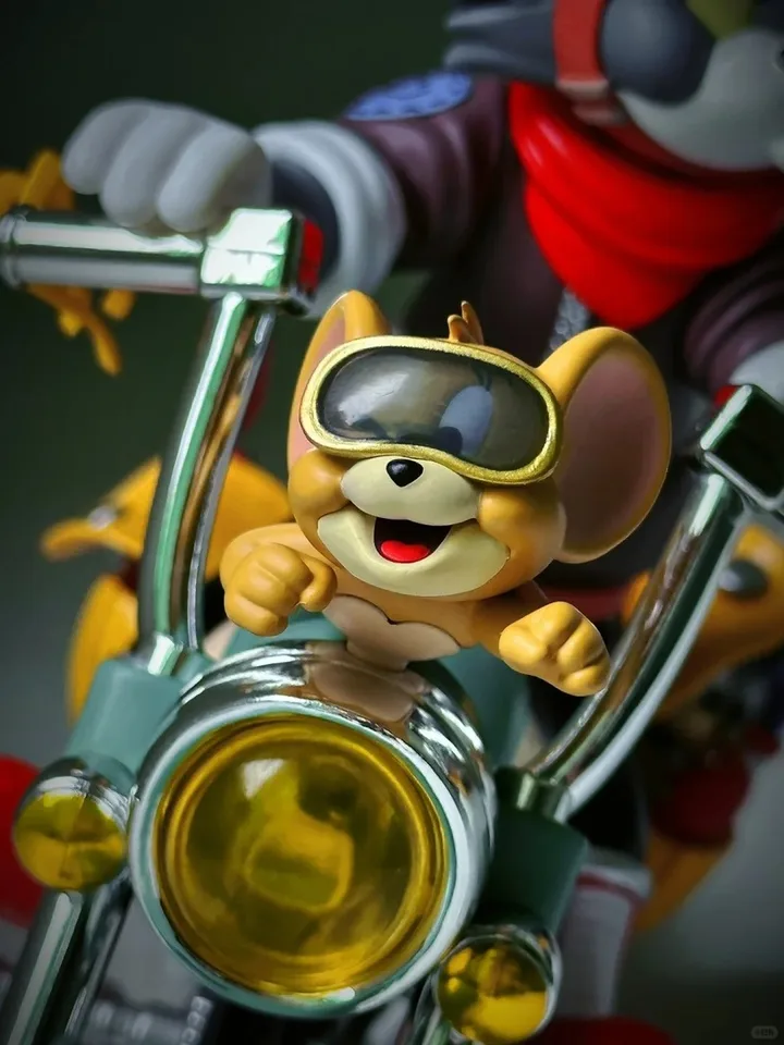52Toys Tom And Jerry Action Figure Retro Motorcycle Tom Cat
