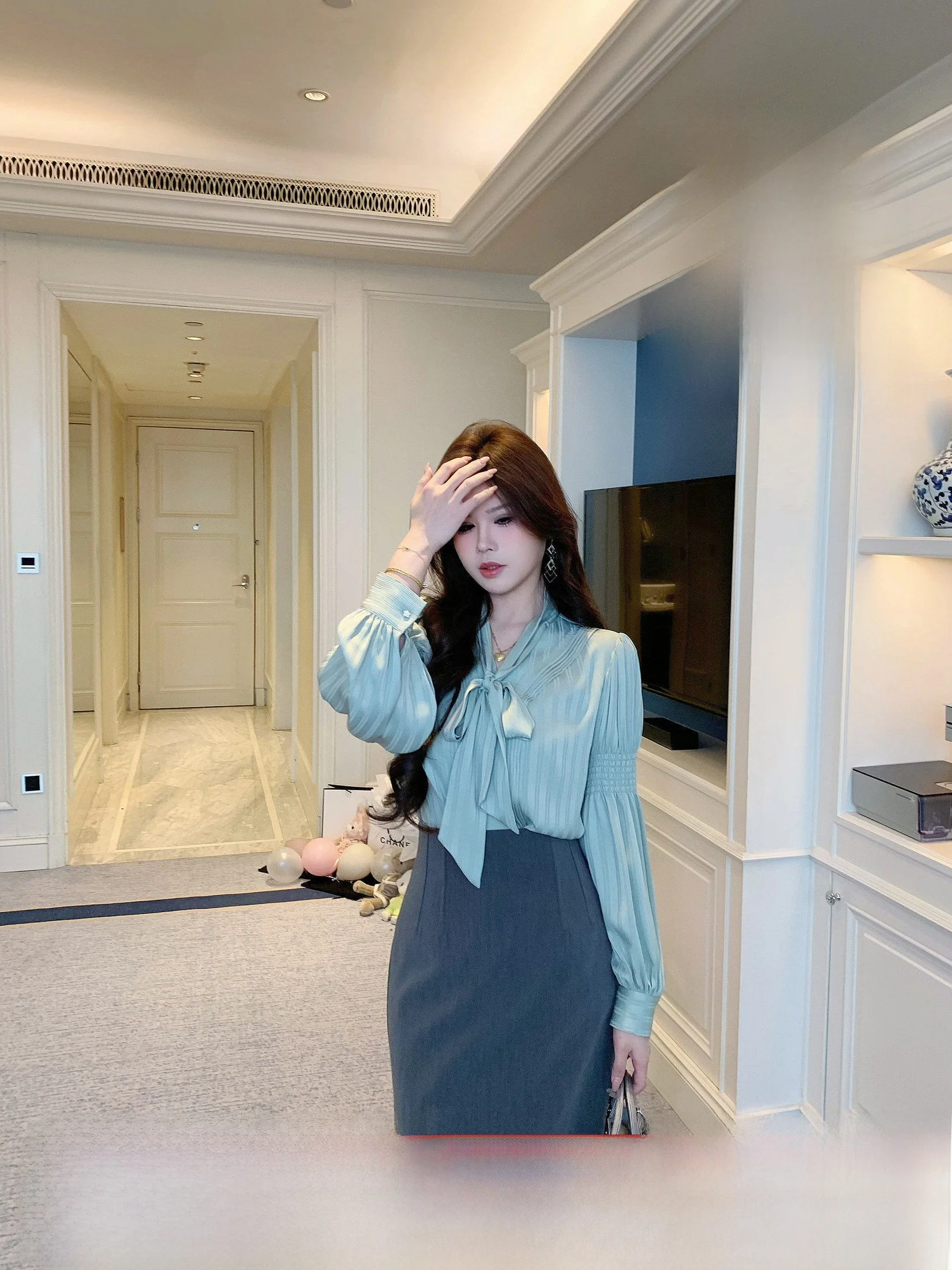 

Green Ivy Women's Shirt V-neck Sash Long Sleeve Casual Style plus Size Spring Fashion Elegant Slimming Top by Li Xiaosha