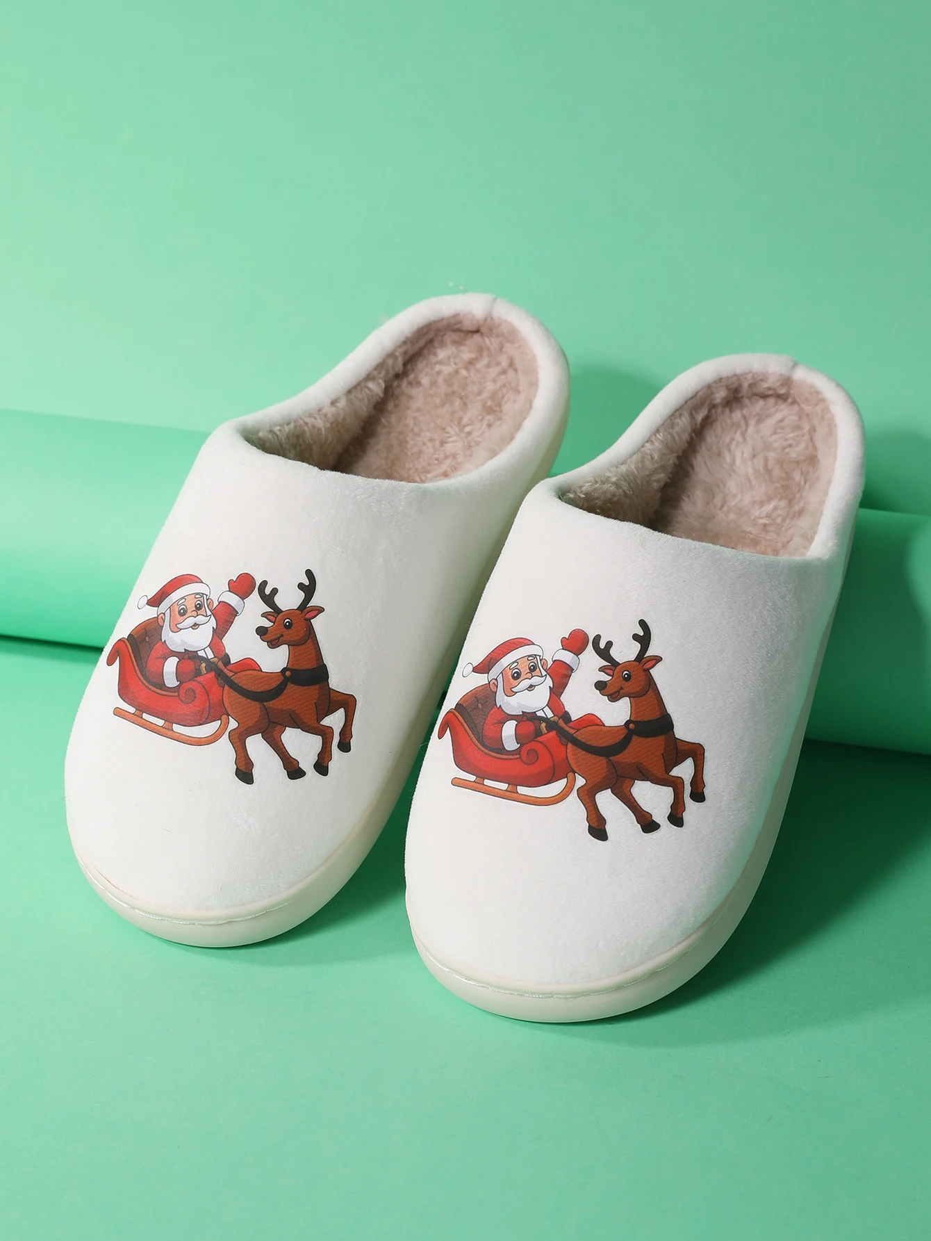

Men's Home Slippers New Christmas Cartoon Warm Winter Cotton Slippers Men's and Women's Couple's Home Indoor Cotton Slippers Com