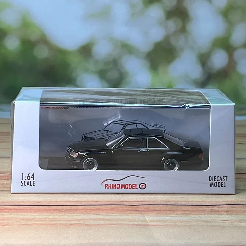 1:64 Scale 560 SEC AMG Alloy Car Model Ornaments