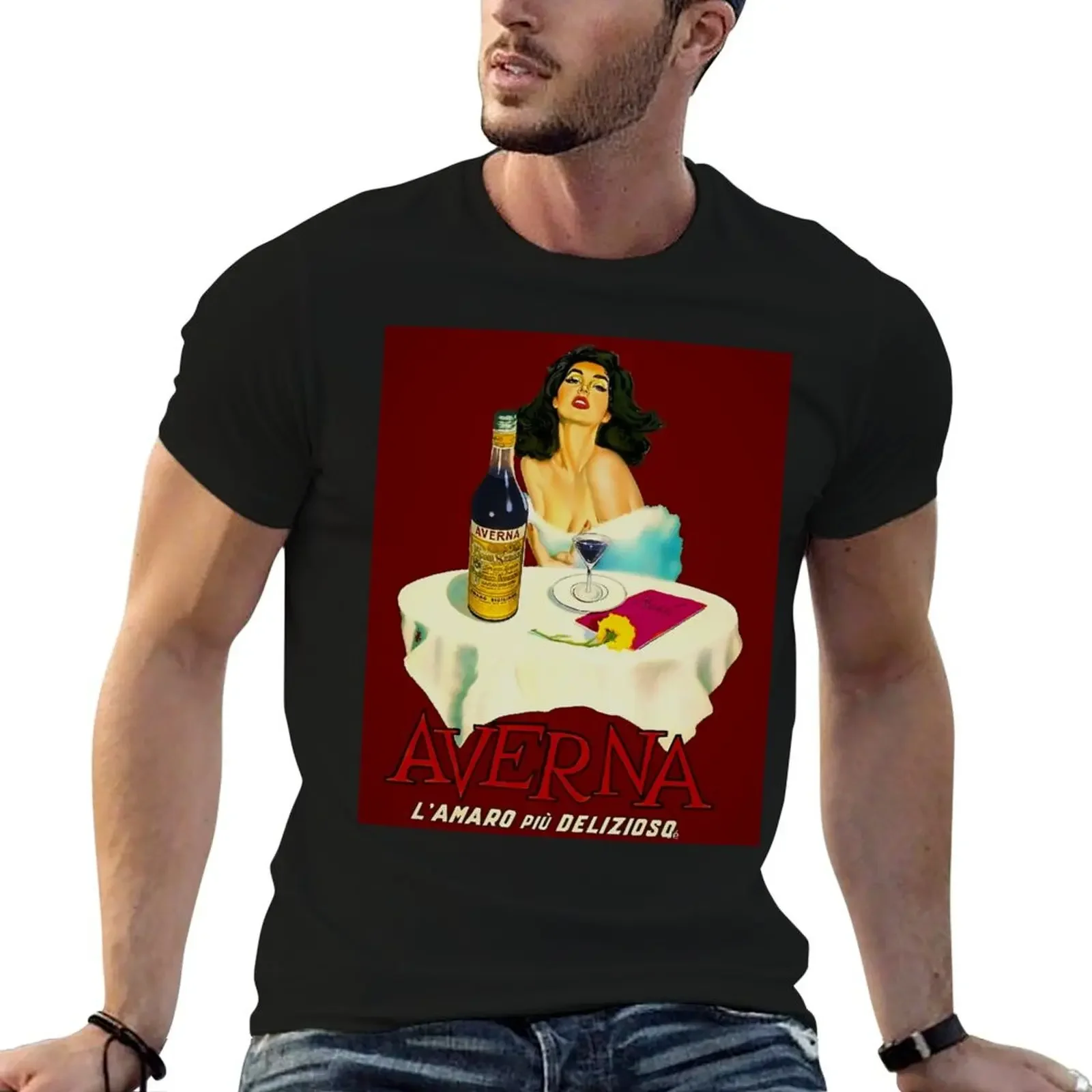 Vintage licor italiano Averna Amaro Sicilia aperitivo bebida alcohólica publicidad brunette en cafetería publicidad post camiseta