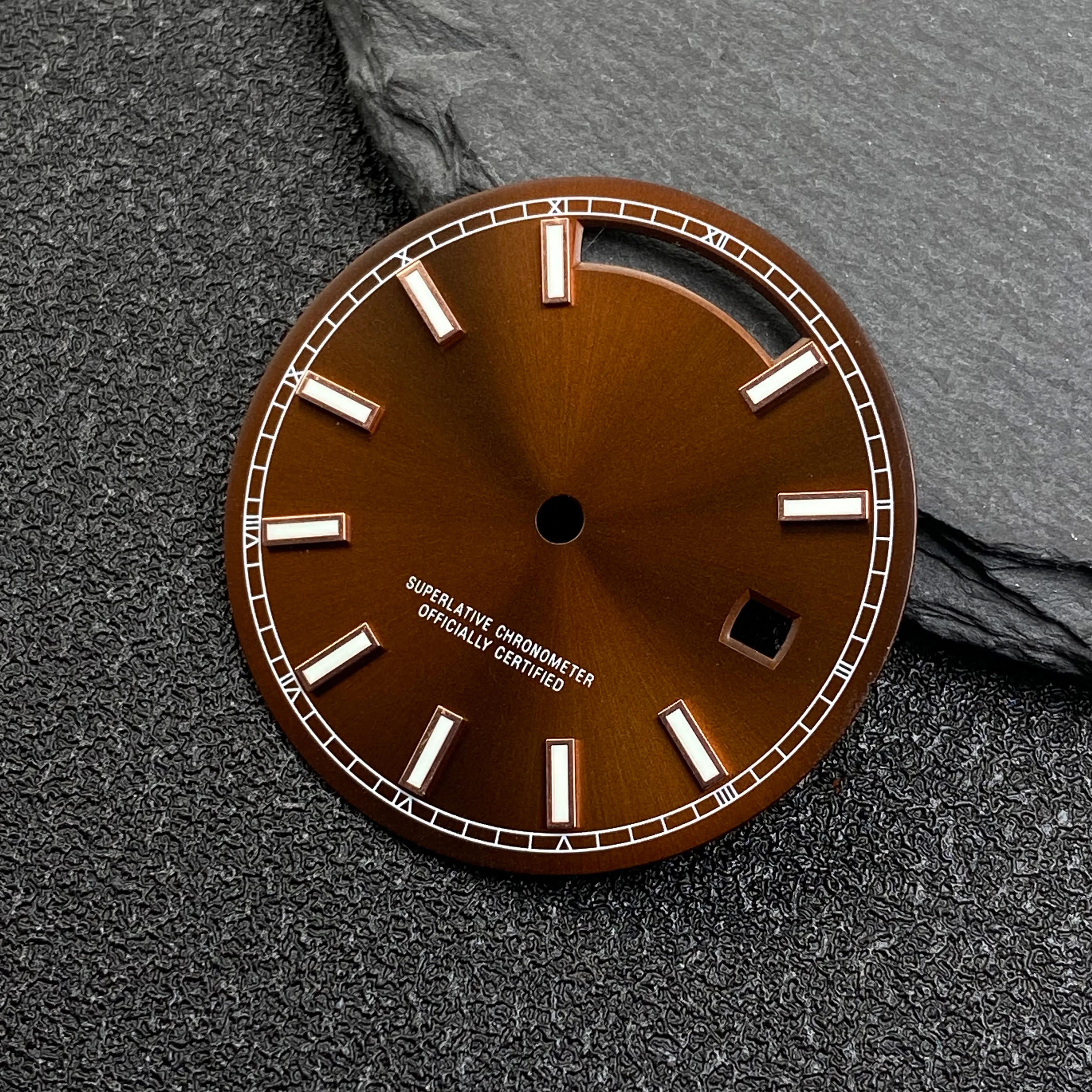 Аксессуары для циферблата 31 мм, без логотипа, днем и датой, зеленый светящийся циферблат Fot 8285, аксессуары для механизма, циферблат, индивидуальный дизайн логотипа, услуги