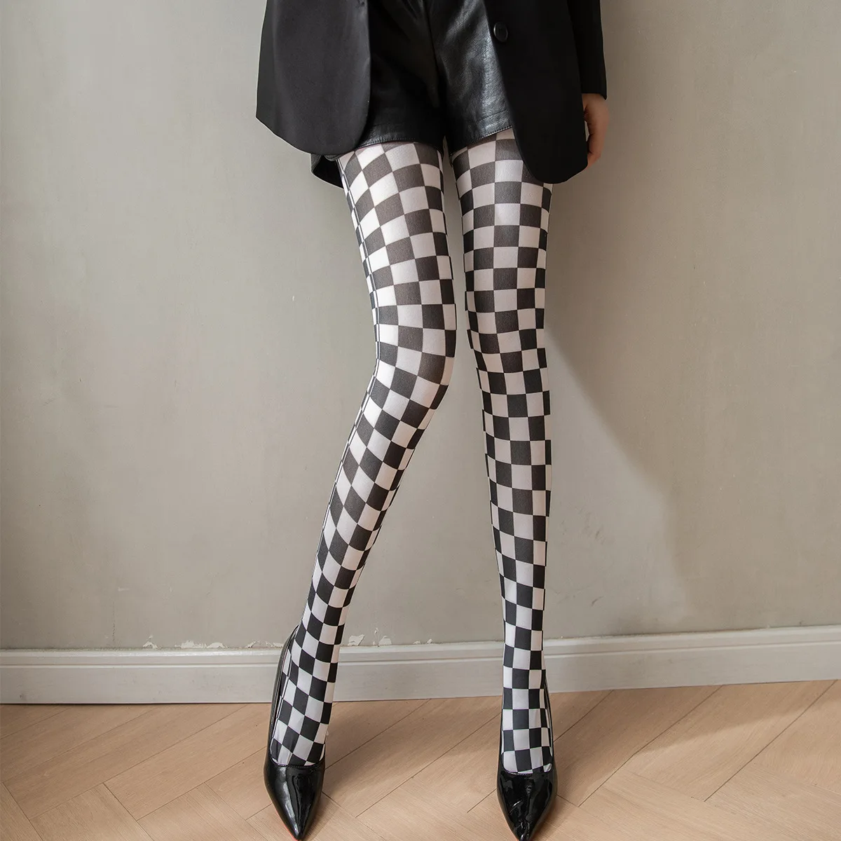 

Ladies Black White Houndstooth Print Pantyhose Pixel Style Sexy Nylon Tights with Checker Butterfly Design Retro Spice Wholesale