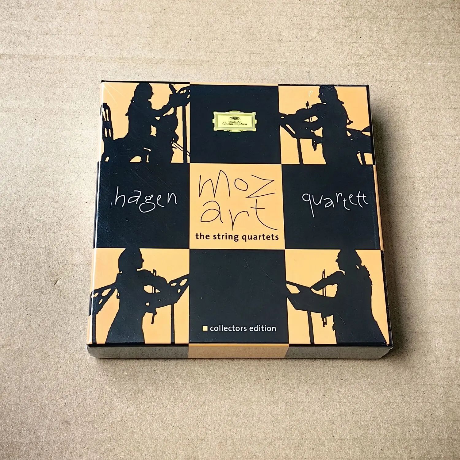 

Hagen Quartett Mozart: Струнные квартеты. Коллекционное издание — Идеальная культовая коллекция классической камерной музыки.