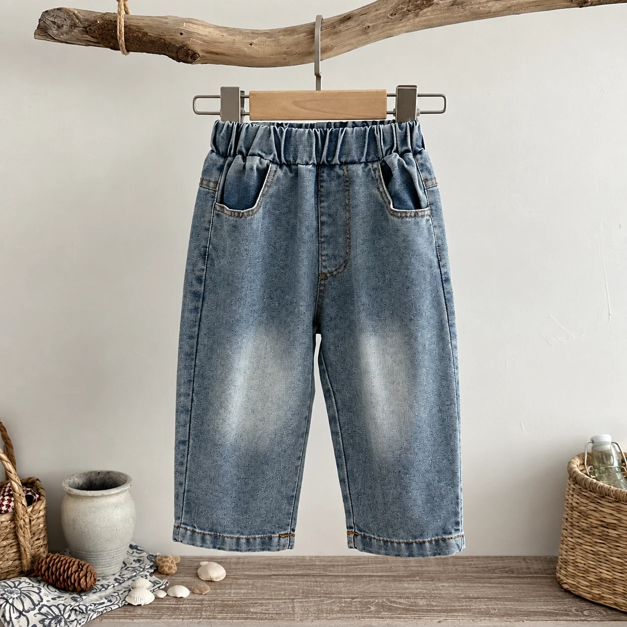 Jeanshose für Kleinkinder, Herbst, mit elastischem Bund, lockerer, gerader Schnitt, Jeansstoff, Freizeitkleidung für Babys und Kleinkinder, mit Taschen. – Detail 6