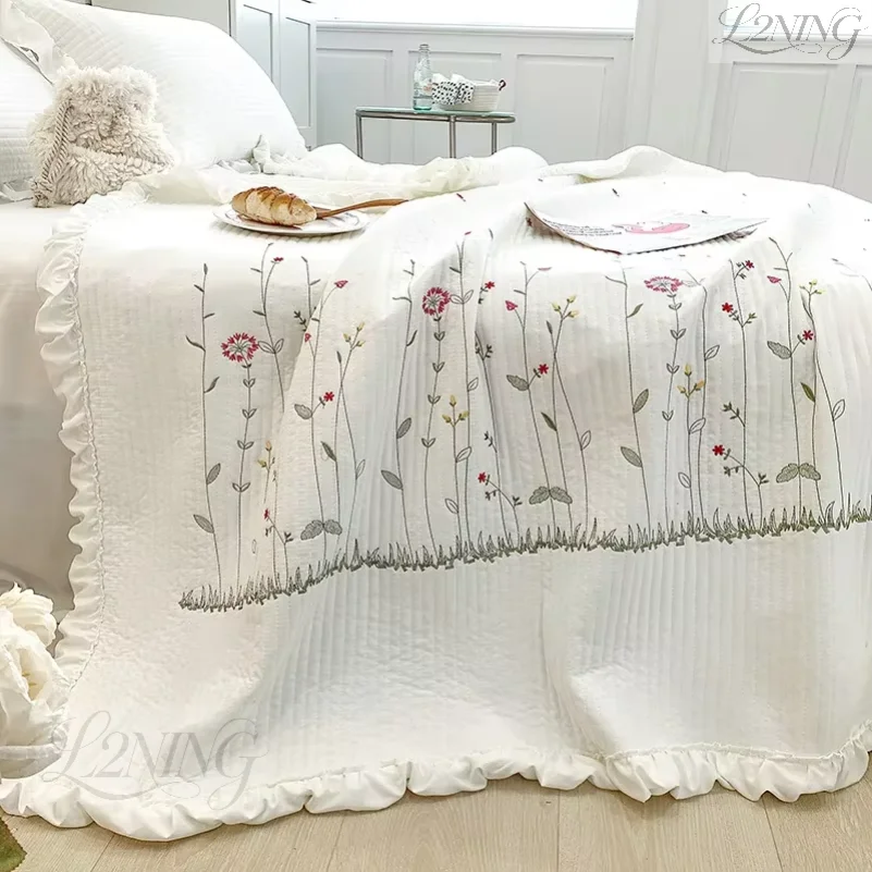 

1Pc Korean Princess Ruffles Flowers Embroidery Summer Quilt Bedspread on the bed Quilt Air-conditioning Blanket Bedding Set