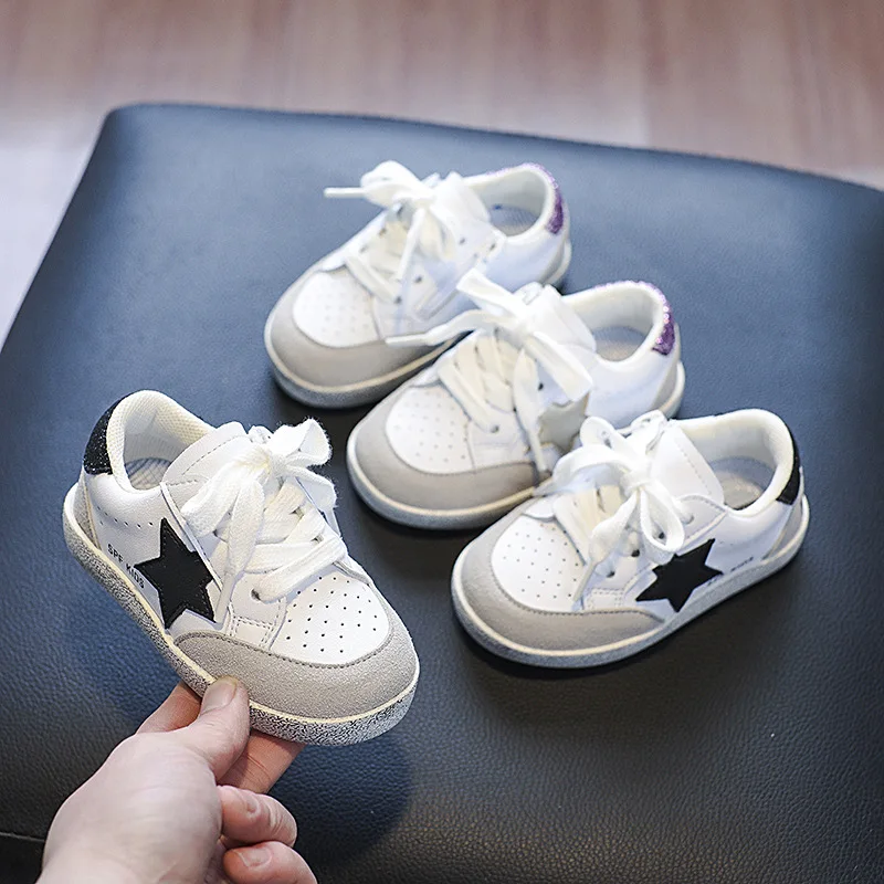 2024 primavera autunno nuove scarpe Casual da uomo stile Sneakers per bambini fondo morbido traspirante per lo sport