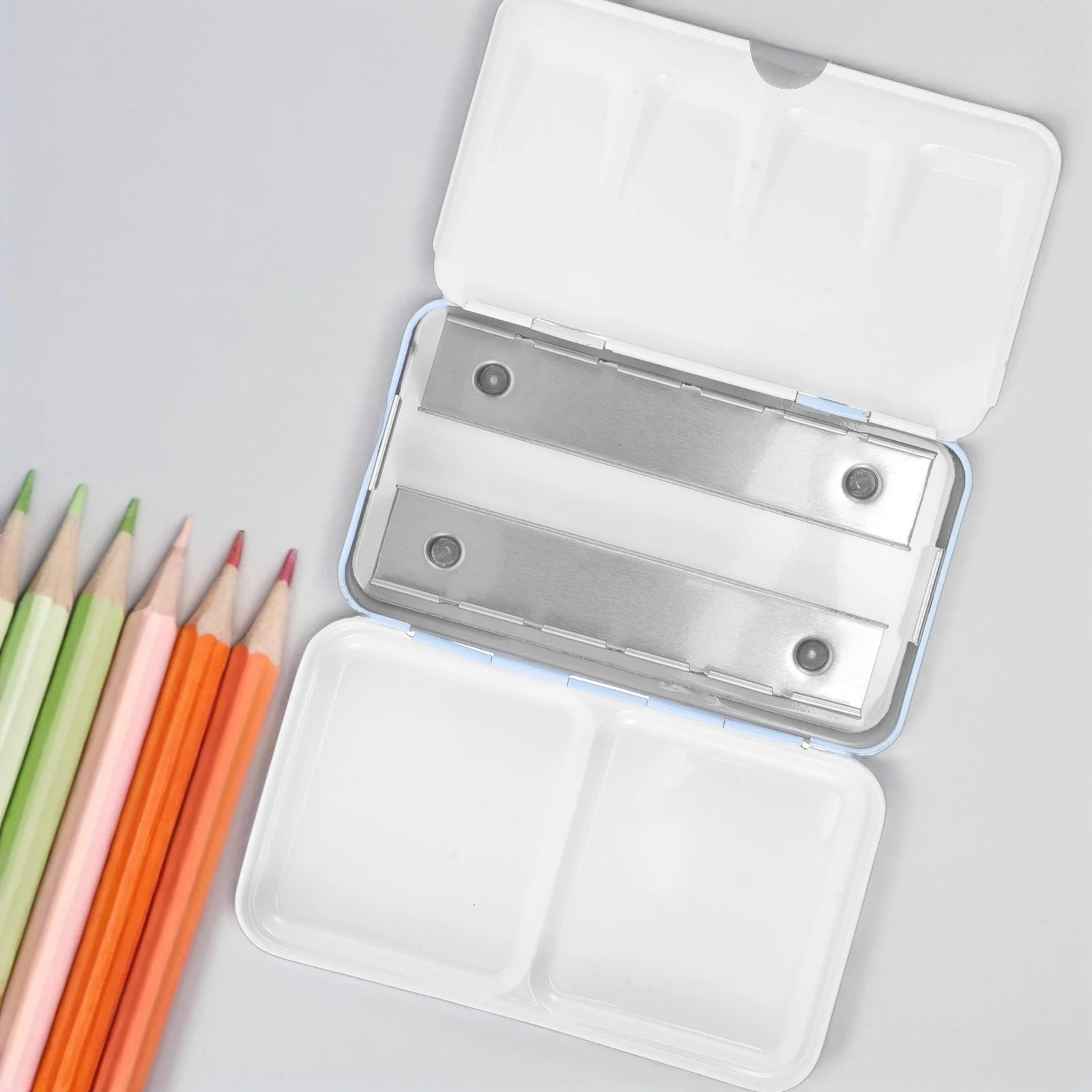 صندوق قصدير معدني فارغ محمول للدهانات المائية، تخزين الصباغ الصلبة، علبة لوحة ألوان مائية مدمجة، تخزين طلاء السفر