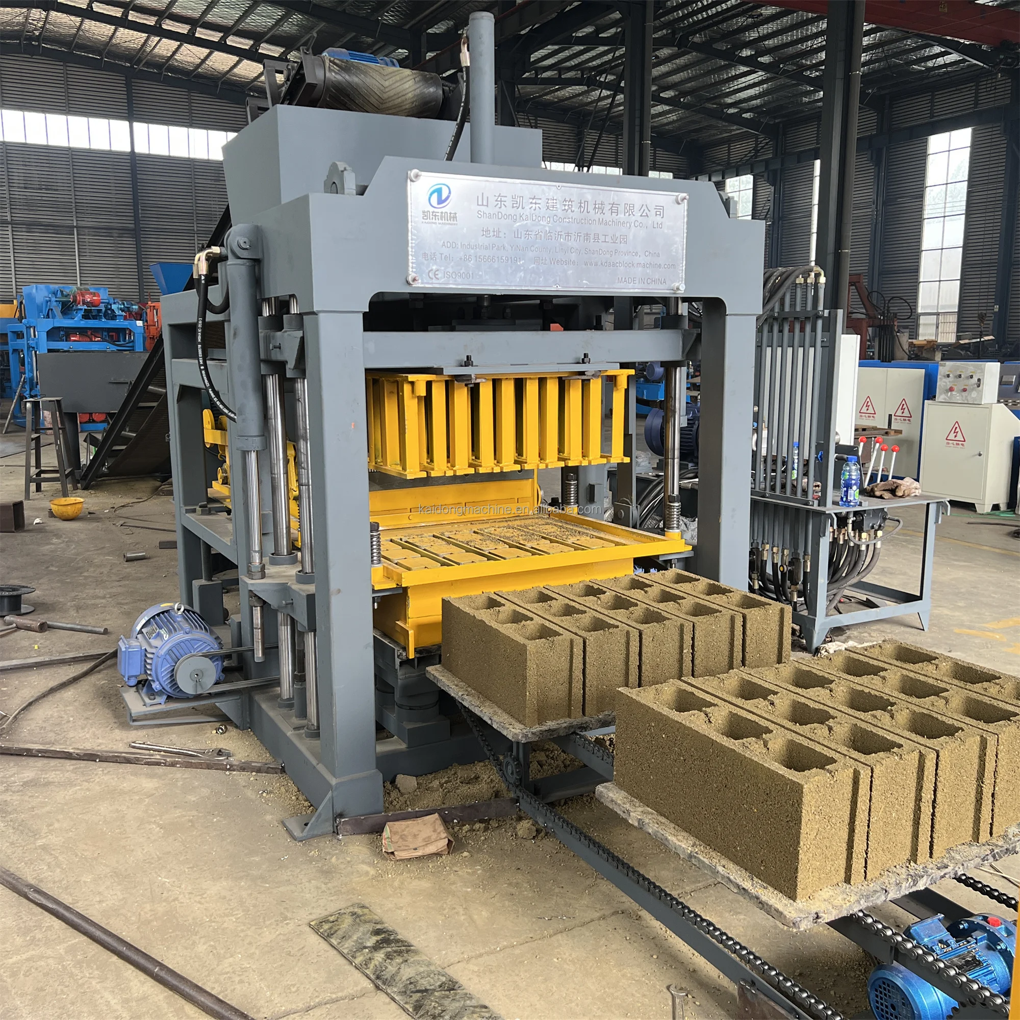 QT4-15D Hydraulic Press Automatic Block Making Machine Hollow Concrete Cement Blocks Brick Making Machine