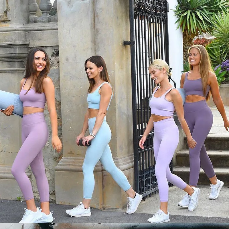 

Быстросохнущий бесшовный вязаный комплект для йоги — спортивный бюстгальтер с подтяжкой ягодиц, узкие леггинсы для фитнеса и бега