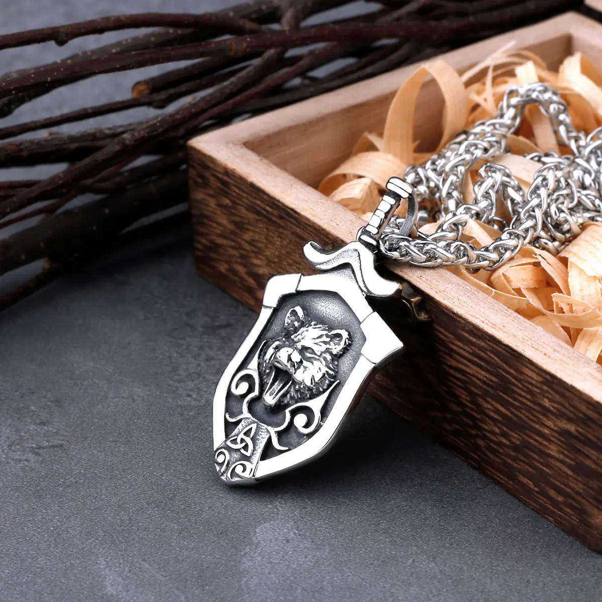 Stainless Steel Nordic Viking Wolf Head Necklace Men Vintage Punk Bear Totem Amulet Pendant Necklace Celtic Knot Fashion Jewelry