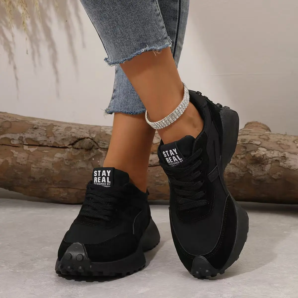 Women Sneakers Leather Luxury Platform Shoes New Fashion Leisure Light Anti-slip Black Running Shoe Fashion Designer Women Shoes