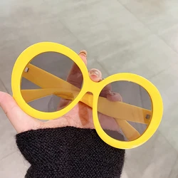 Y2K Big Frame Luxury Brand Designer Round Sunglasses Women For Men Vintage Punk Popular Oversized Retro Travel Sun Glasses UV400
