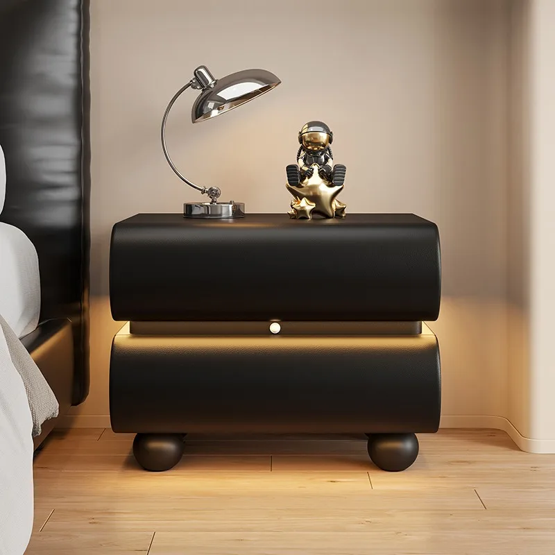 Кремовая антикварная прикроватная тумбочка из цельного дерева, современная простая легкая роскошная элитная спальня с лампой, черная прикроватная тумбочка для хранения