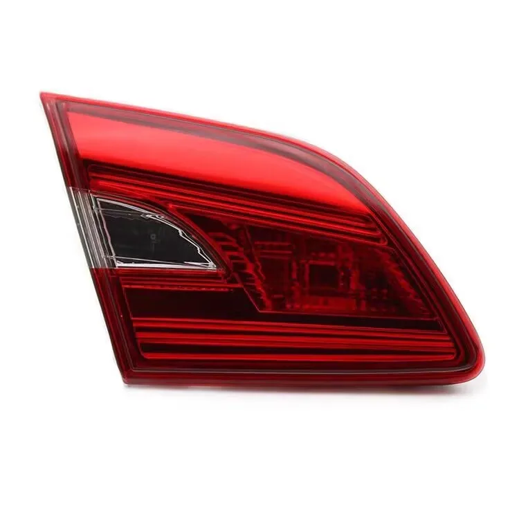 

Inside Rear Lower Bumper Tail Lamp Rear Red Fog Light Driving Signal Lamp For Nissan Sylphy sentra 2016 2017 2018 2019 For Car