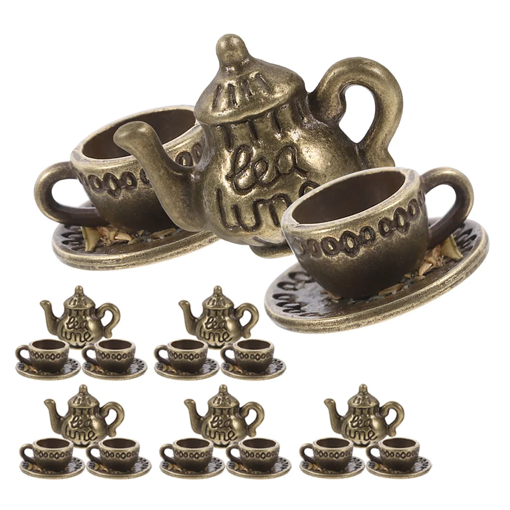 

6Sets Miniature Tea Set Vintage Metal Teapots Cups Kitchen Accessories Dollhouse Coffee Shop Scene Props Miniature Role Play
