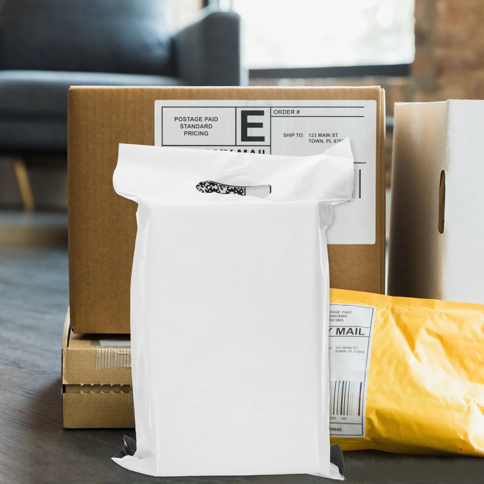 

100pcs Thick Bags 26x33cm White PE Shipping Envelopes Packaging Supplies Strong Adhesive Clothes Bags