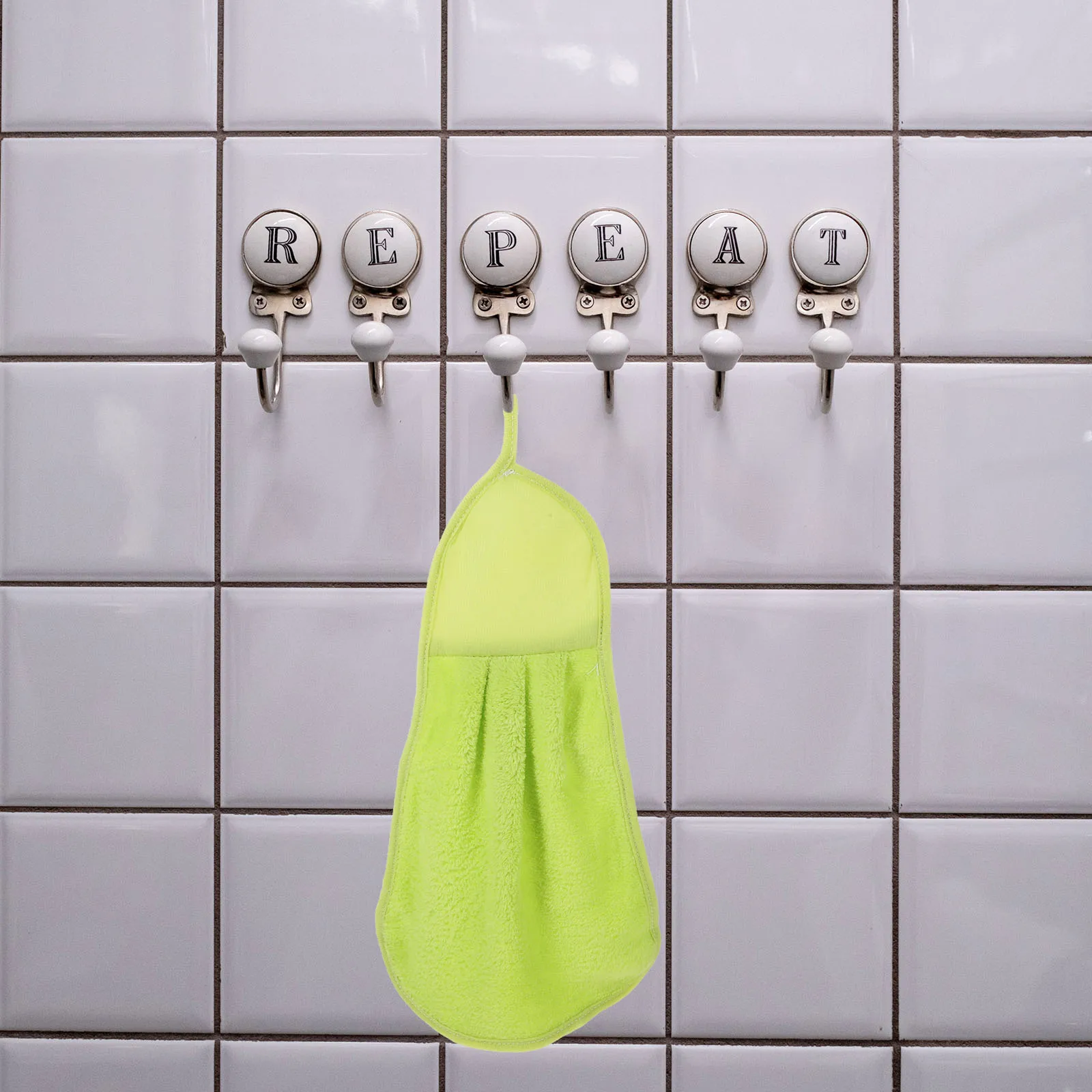 

2Pcs Quick-Drying Hand Towels Water Absorption Small Towels for Kitchen Bathroom Car Wash Scratch-Resistant Comfortable