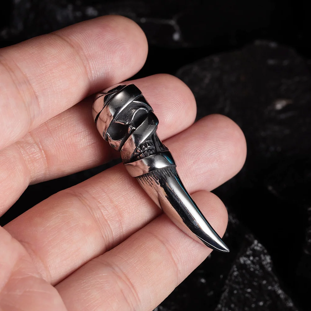 

Skull Pendant Necklace Men's Wolf Japanese and Korean Stainless Steel Jewelry