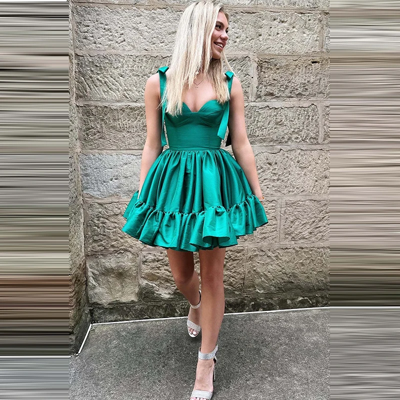 

Green Ruched Corset A-Line Short Homecoming Dress Spaghetti Strap Satin Mini Cocktail Party Gowns Puffy Skirt Graduation Dresses