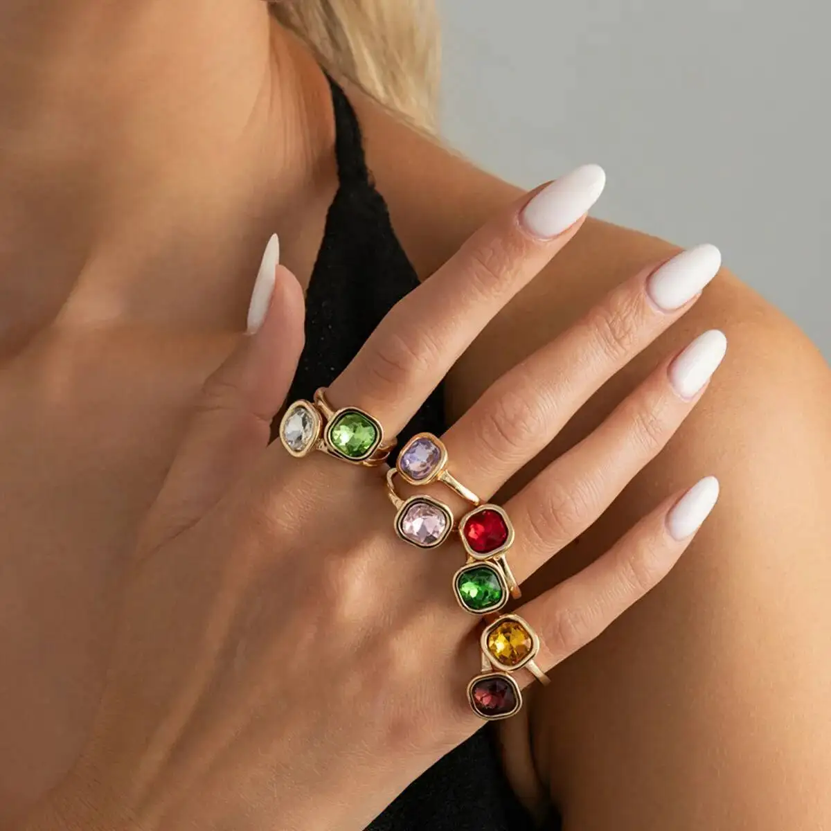 SHIXIN 8Pcs/Set Trendy Exquisite Multicolor Acrylic Rhinestone Finger Ring for Women New Charm Wedding Party Rings Jewelry Gift