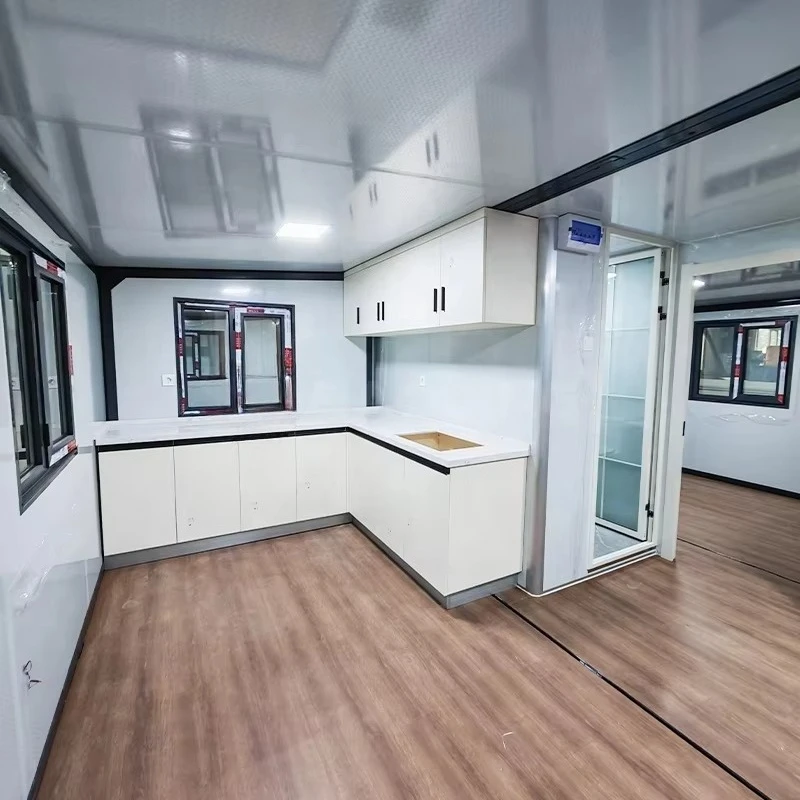 Custom 20ft 40ft Light Steel Prefabricated Container House Expandable 1-5 Bedrooms House Foldable Prefabricated Living Room