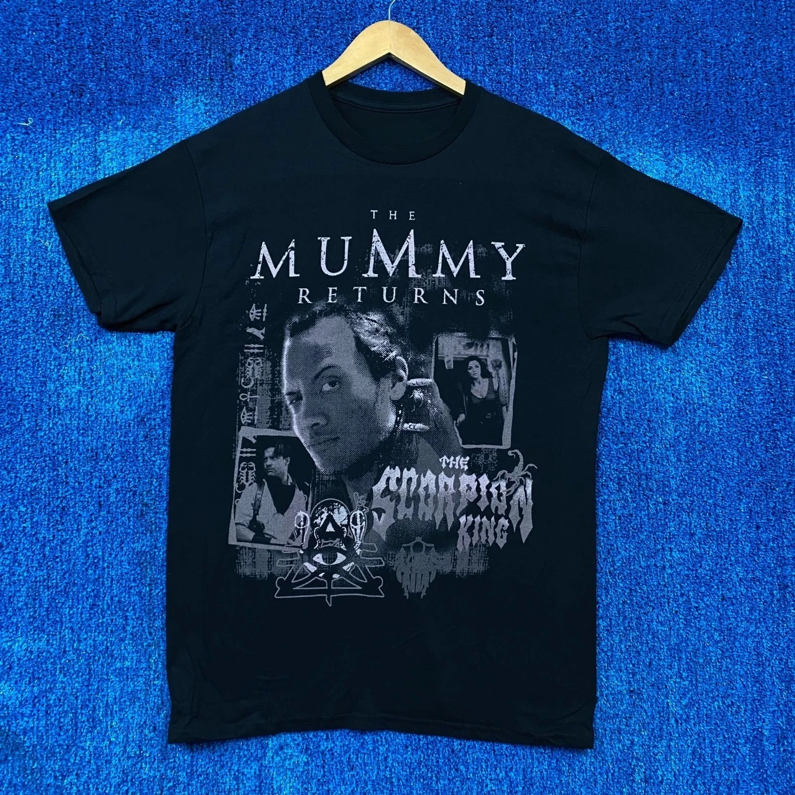 تي شيرت The Mummy Returns The Scorpion King الكلاسيكي للرجال والنساء، أزياء كلاسيكية مريحة بأكمام قصيرة