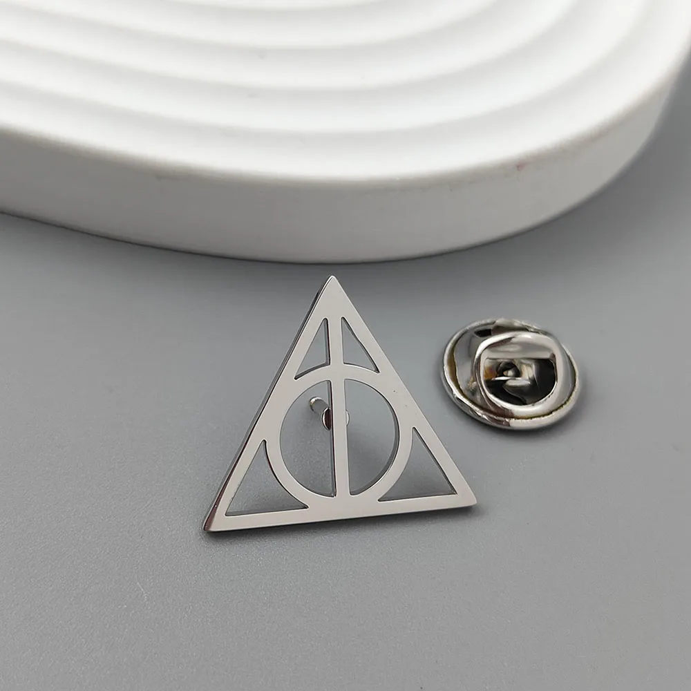 Metal Brooches, Golden Triangular Brooches, Meaningful Brooches, Creative Products, Small Gifts, Souvenirs view 3