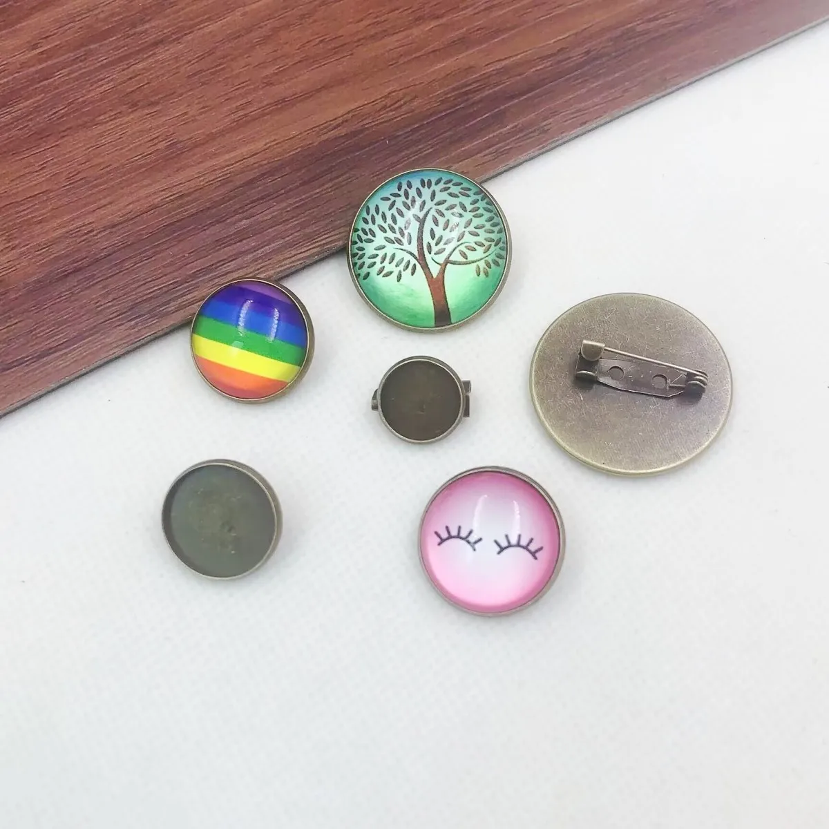 Onebeading المعادن خمر بروش مستدير إعداد فارغ الحافة قاعدة كابوشون مع الداخلية Dia.12mm 16mm 18mm 20mm 25mm 30mm 20pcs