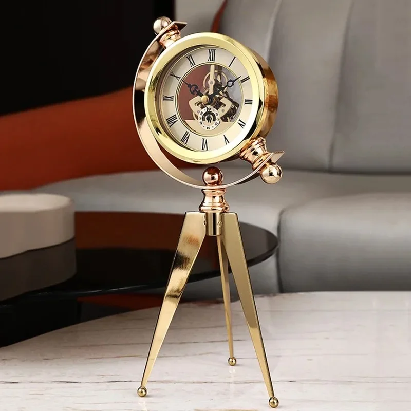 

Modern Table Clock Golden Creative Desk Clocks Luxury Living Room Office Desktop Retro Decoration Quartz Digital Table Clocks