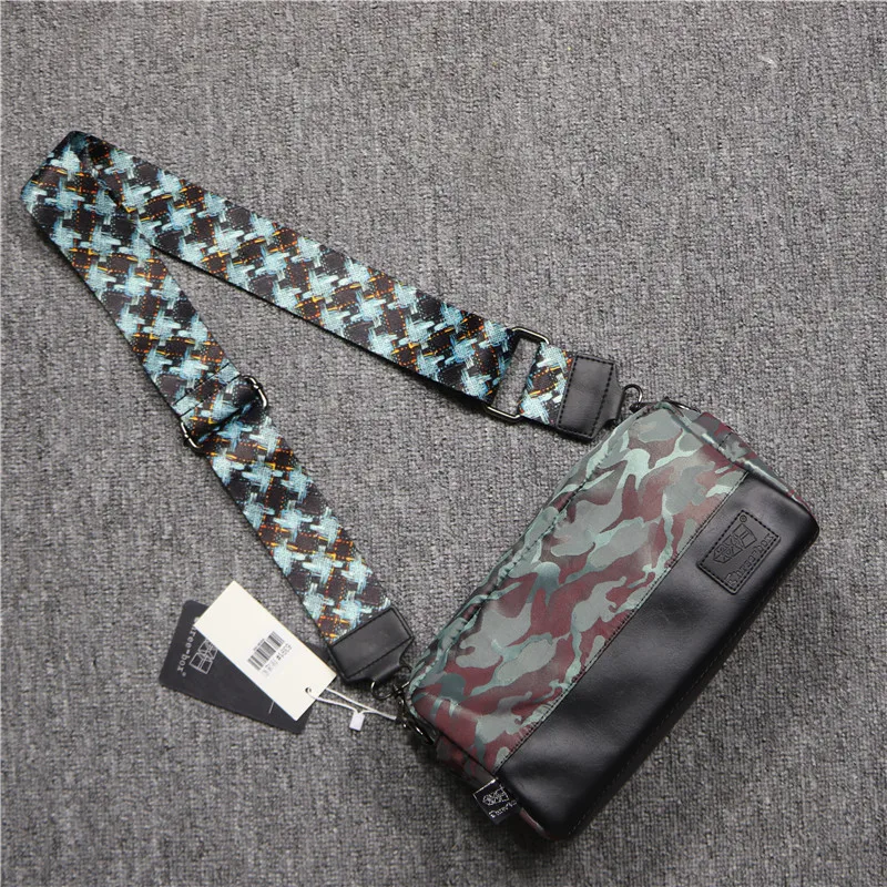 

Men's and Women's Shoulder Bag Casual Fashionable Crossbody Bag Youthful and Energetic Trend, Camouflage Small Phone Bag