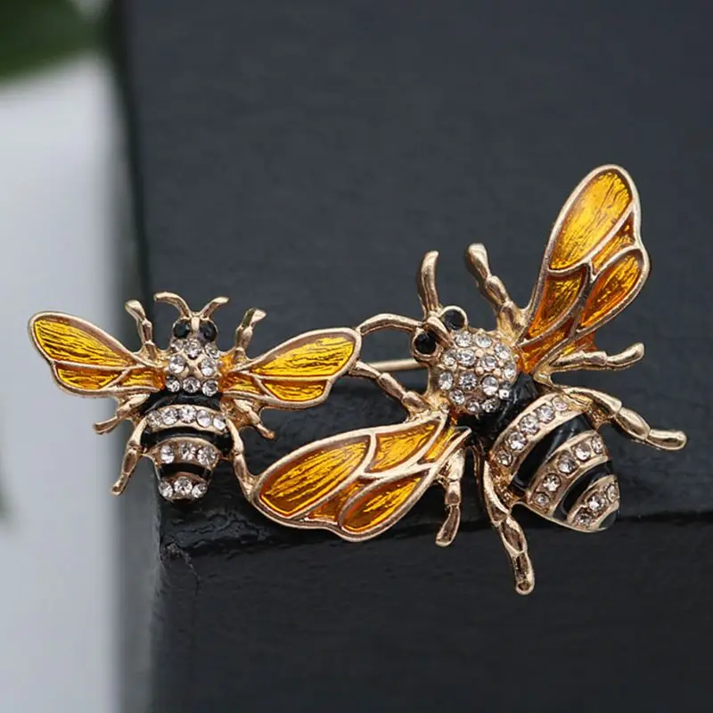 Exquisite Yellow Brooch Insect Pins Corsage Shawl Shirt Mini Diamond Brooch Pins Wedding Party Gift for Women Girls