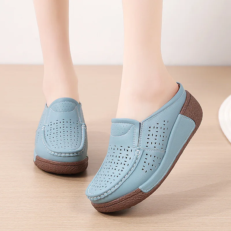 2023 Summer New Women\'s Comfortable Mom\'s Slippers Hollow Out Versatile Shake Shoes Thick Sole Matsuke Baotou Half Slippers