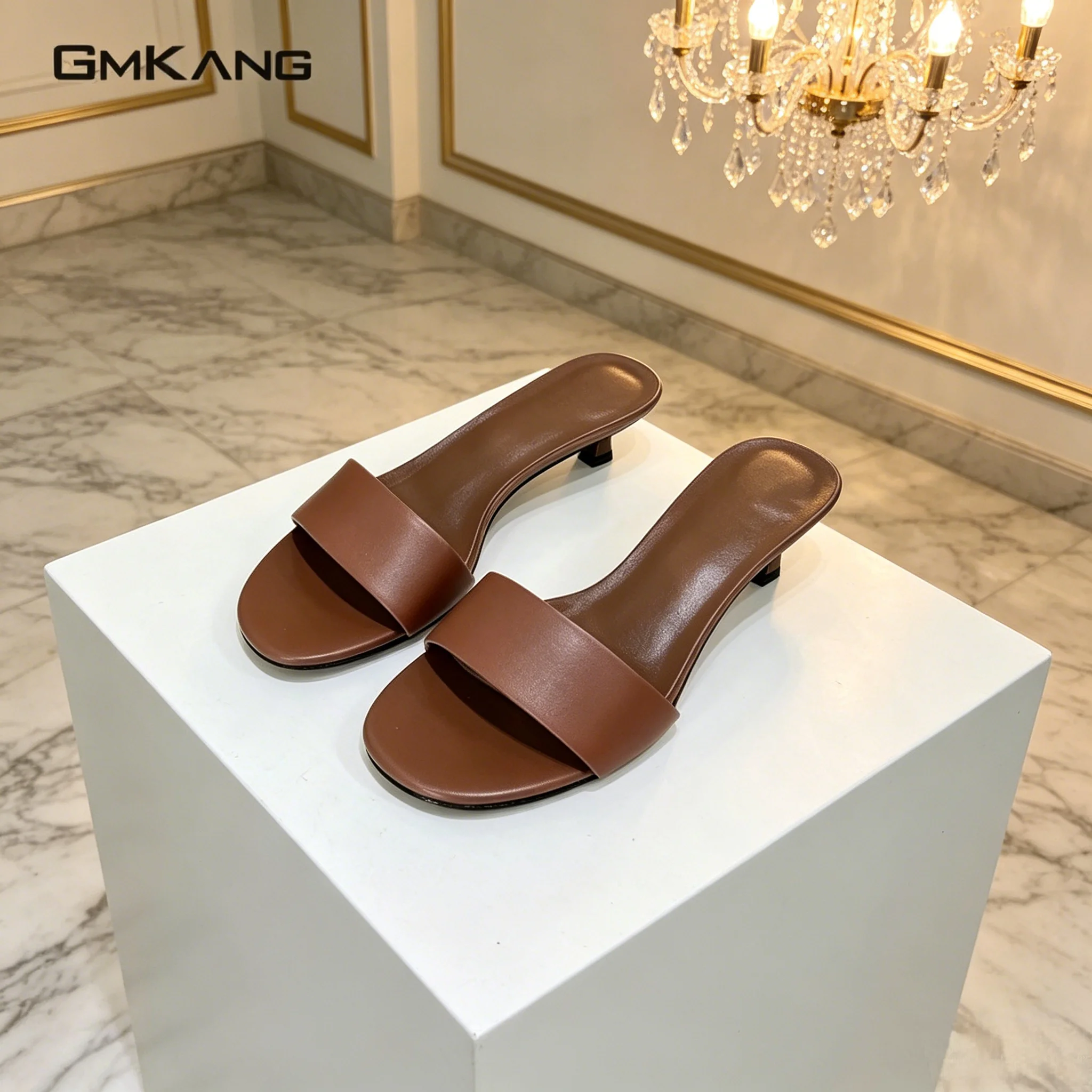 

Round Peep Toe Leather Slippers for Ladies, Single Strap Flat Mules, Light Comfortable Sandals for Street Home and Summer Travel