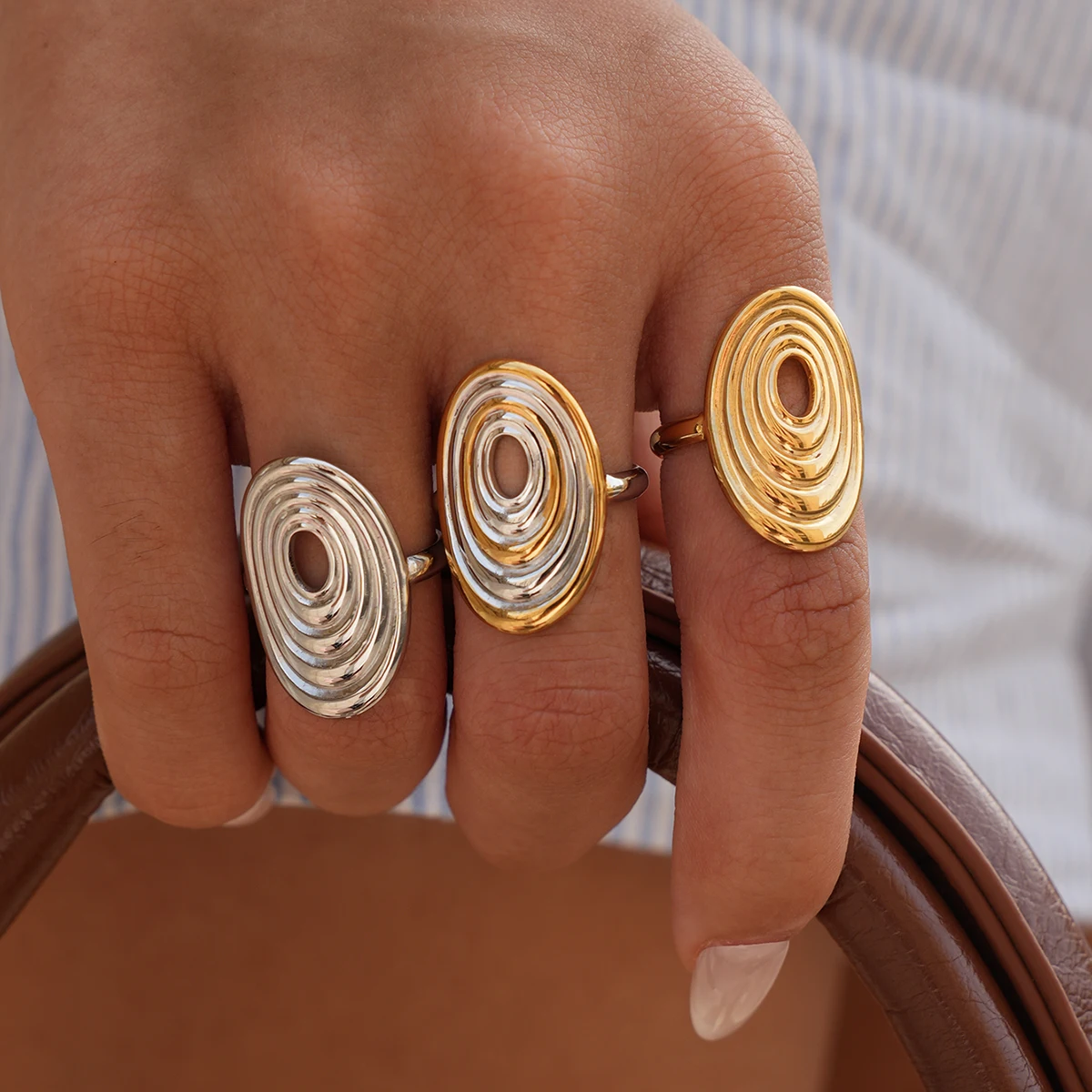 1 Piece Stainless Steel Oval Multi-Color Wire-Wrapped Ring for Women Girls Trendy New Ring Gift Suitable for Outdoor Activities