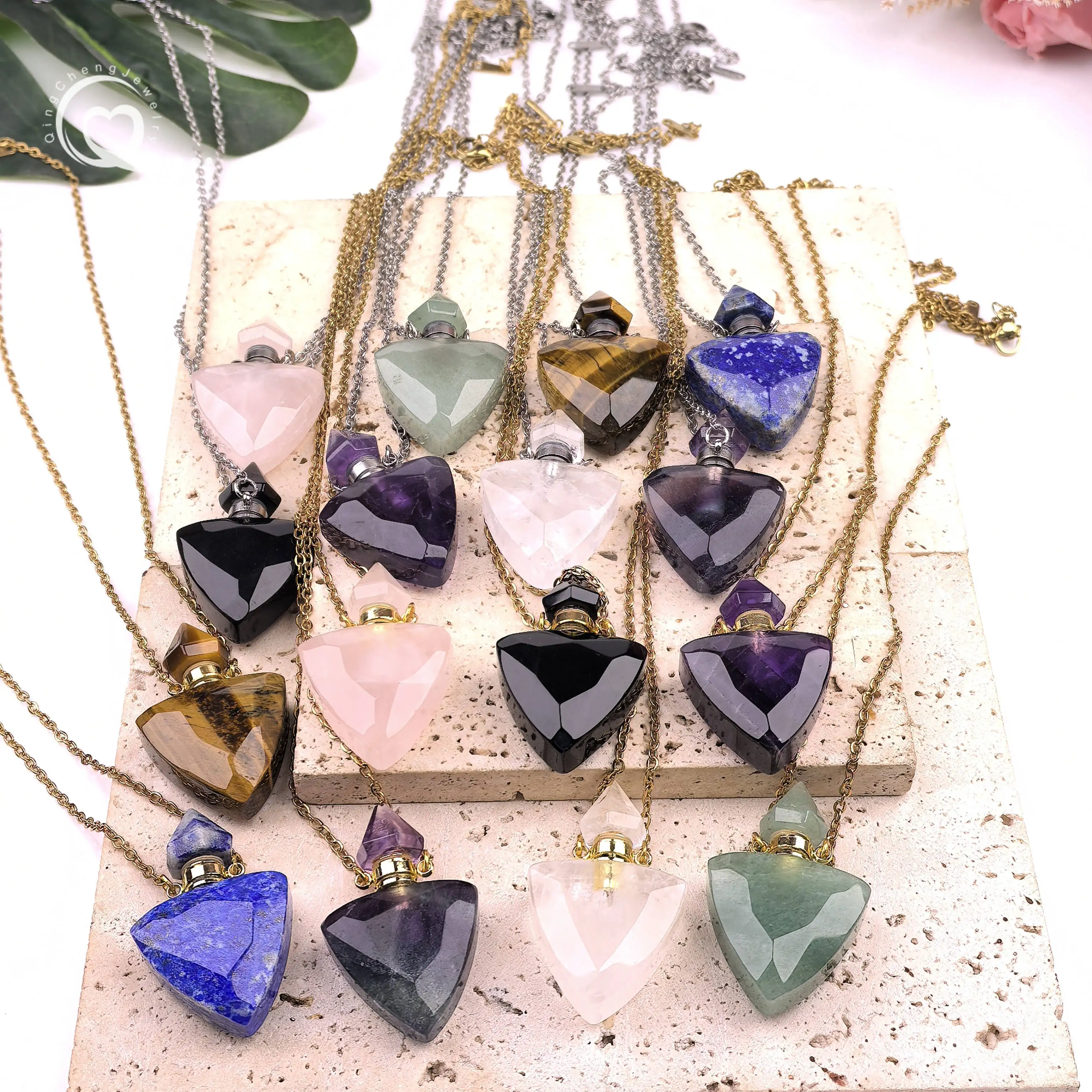

Triangle Quartz Essential Oil Diffuser Vial Pendant Necklace Healing Crystal Heart Perfume Bottle Charms Chains Jewelry QC1172