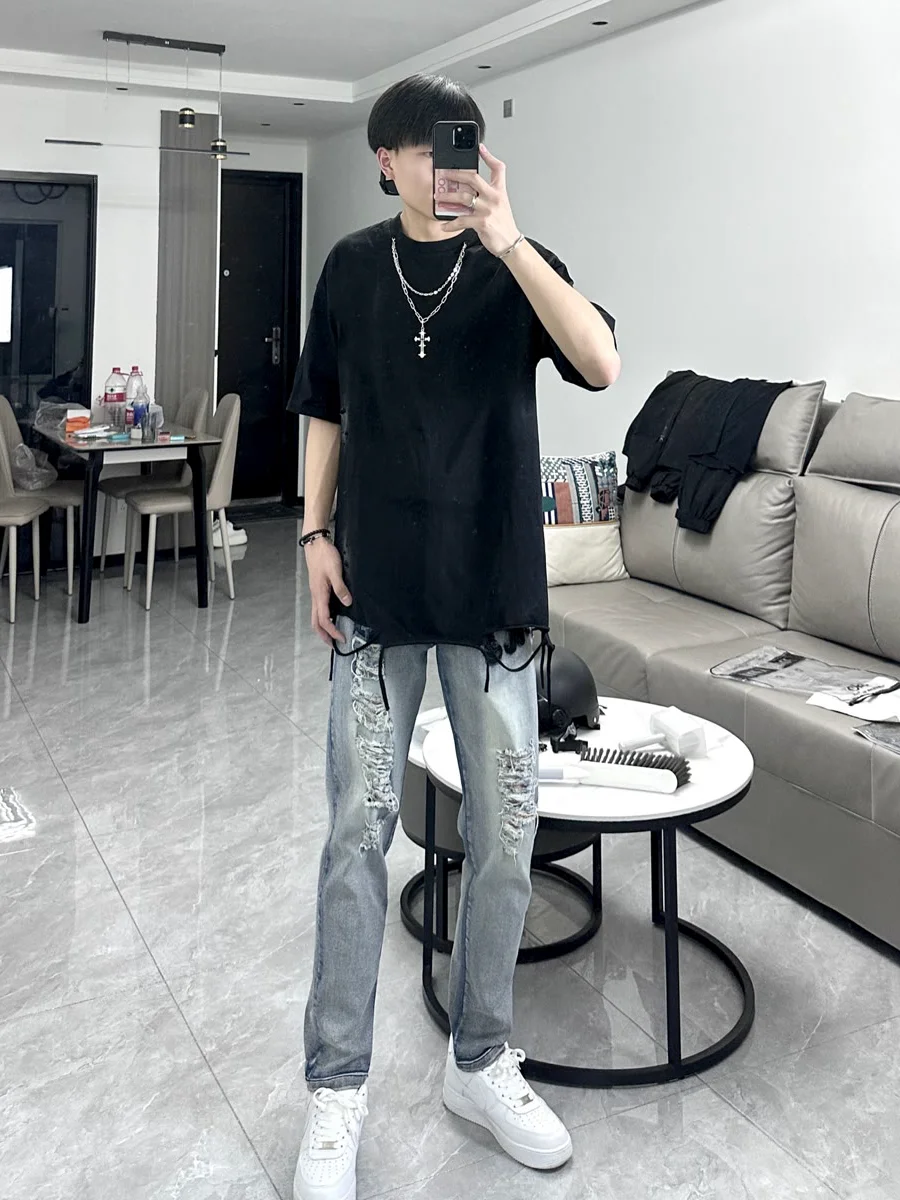 

Retro American Sle Men's Jeans with Embroidered Letters And Ripped Details High Street Faionable Straight Leg Trousers