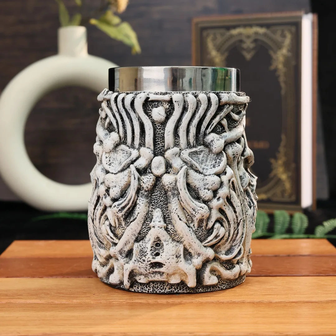 

Новая ретро-кружка для пива в виде черепа, викингская кружка-стакан, из смолы с вставкой из нержавеющей стали, для вина, пива, чая, кофе, декоративная для бара