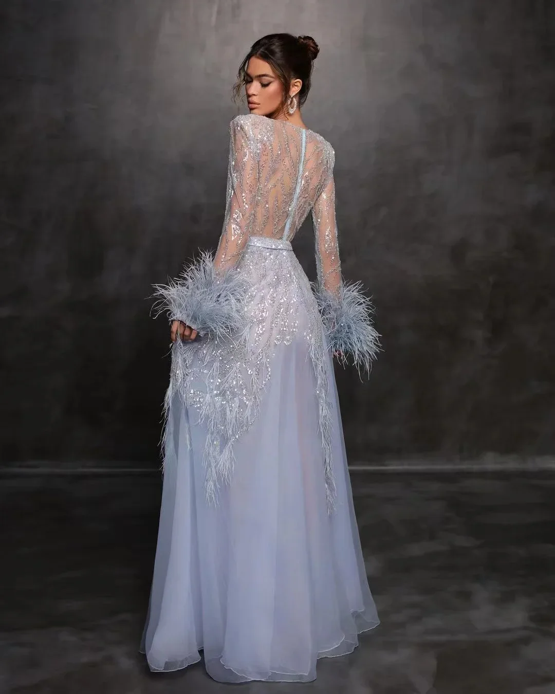 Vestidos de fiesta con cuello redondo, lentejuelas brillantes, manga larga, vestido de noche para fiesta de cóctel con plumas, vestidos de celebridades personalizados