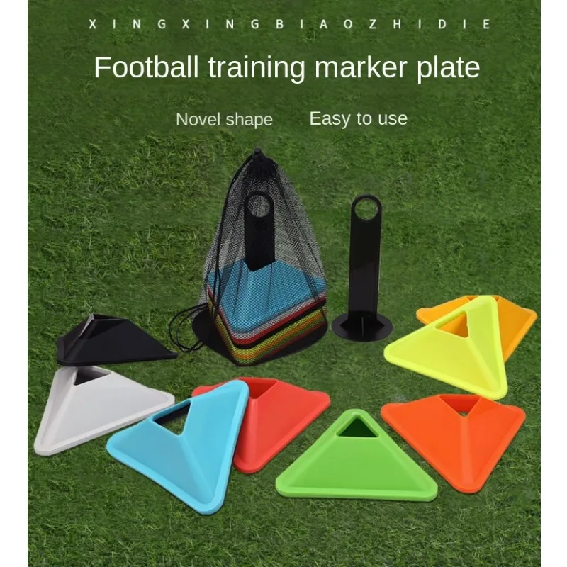 Calcio Logo Plate Field Marking 18*4.5cm attrezzatura PE triangolo Hole Design resistente all\'usura sport di squadra attrezzature da calcio